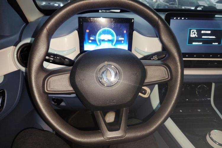 Used Dongfeng NAMMI BOX 2022 Revised Light Wind Edition 201 km Standard Version
