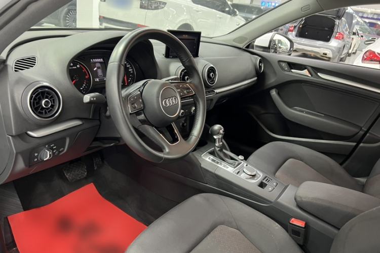 Used Audi A3 2018 30th Anniversary Edition Sportback 35 TFSI Ambition Model
