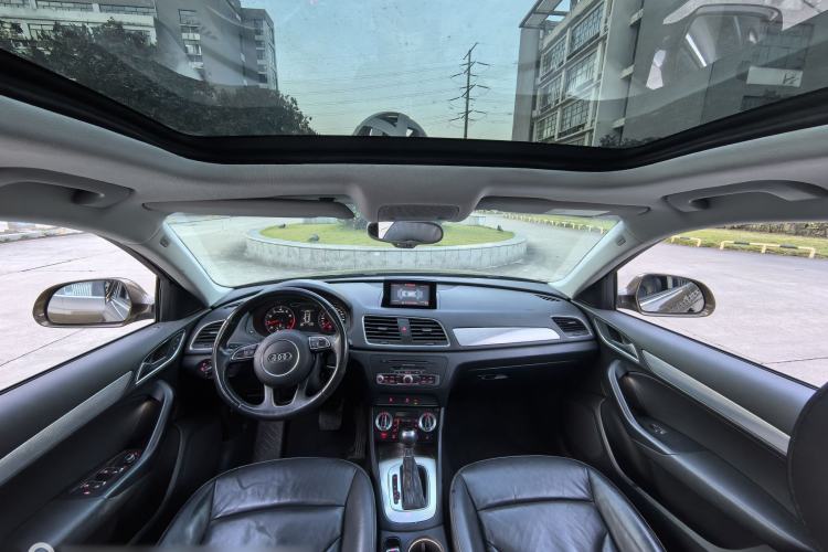 Used Audi Q3 2015 35 TFSI Comfort Model
