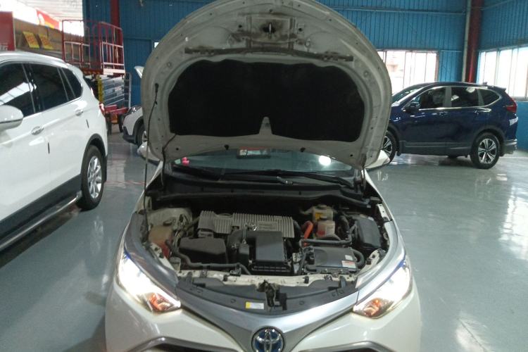 Used Toyota Levin 2016 Dual-Engine 1.8H GS E-CVT Elite Model with Sunroof
