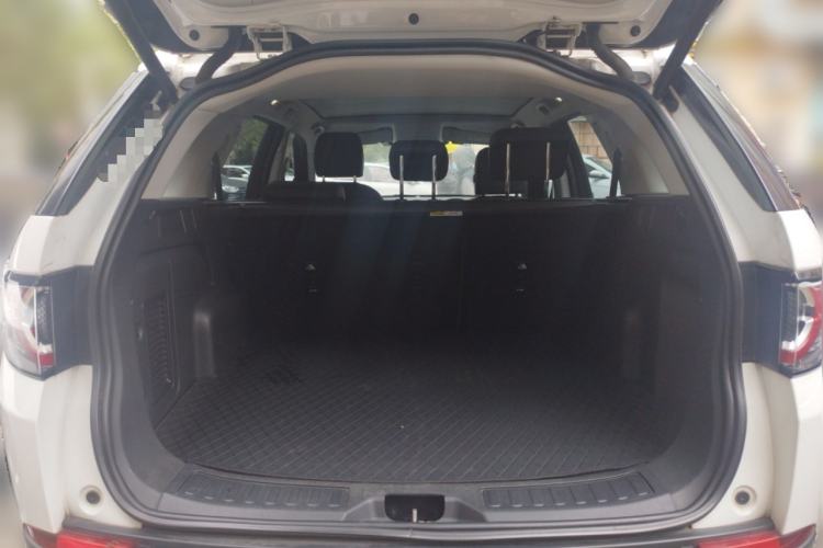 Used Land Rover Discovery Sport 2019 240 PS PURE Edition China V Standard
