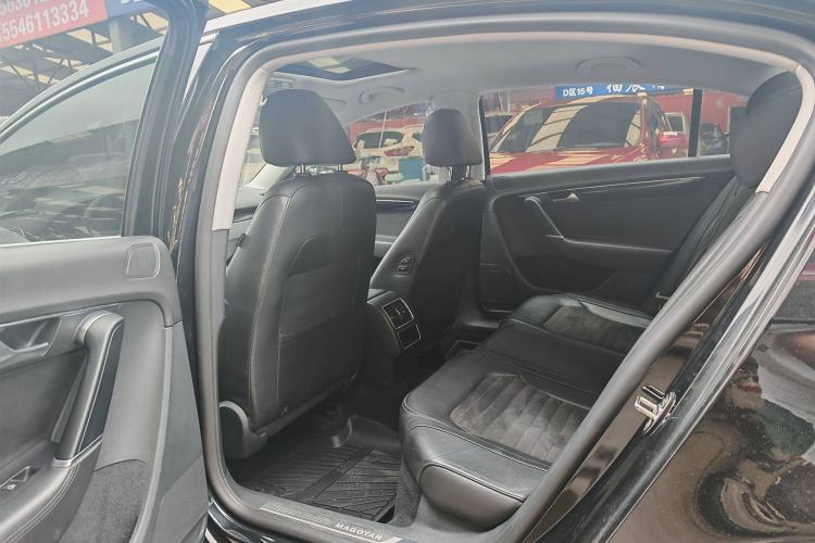 Used Volkswagen Magotan 2015 2.0 TSI Luxury Model
