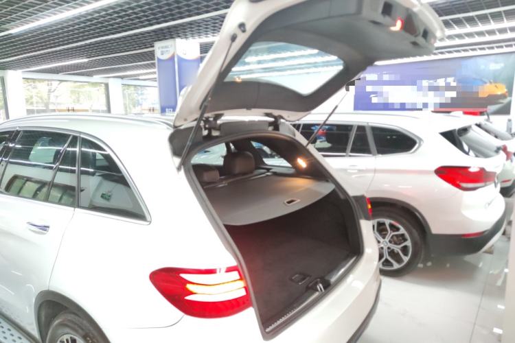 Used Mercedes-Benz GLC 2019 GLC 260 L 4MATIC Dynamic Model
