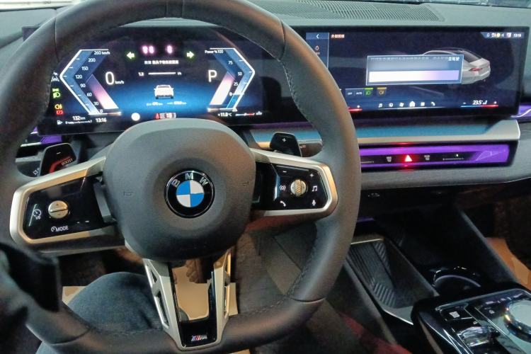 Used BMW 5 Series 2025 530Li Luxury Edition M Sport Package
