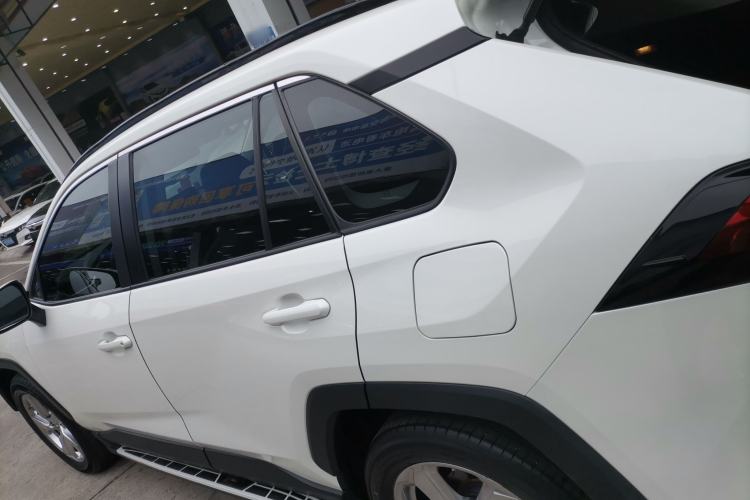 Used Toyota RAV4 2020 2.0L CVT Two-Wheel Drive Fashion Edition
