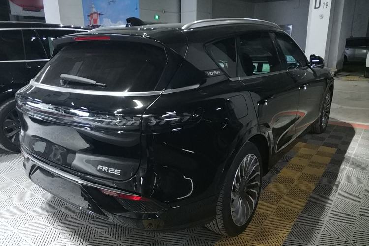 Used VOYAH FREE 2021 Four-Wheel Drive Standard Range-Extended Exclusive Luxury Package