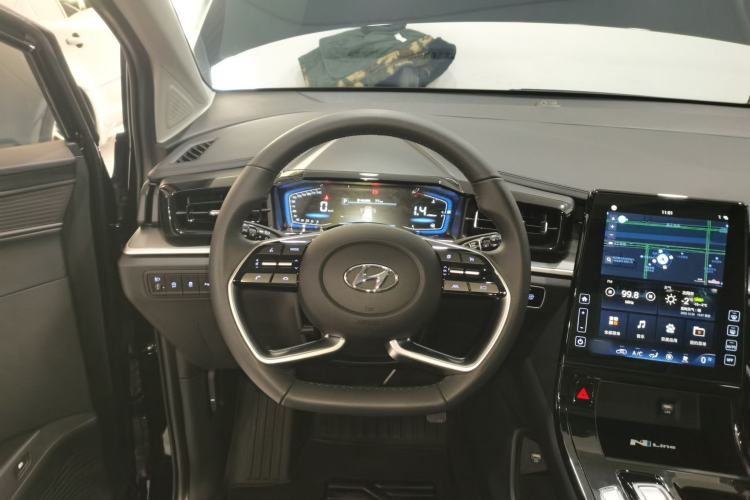 Used Hyundai Custo 2024 270TGDi LUX Prestige Edition