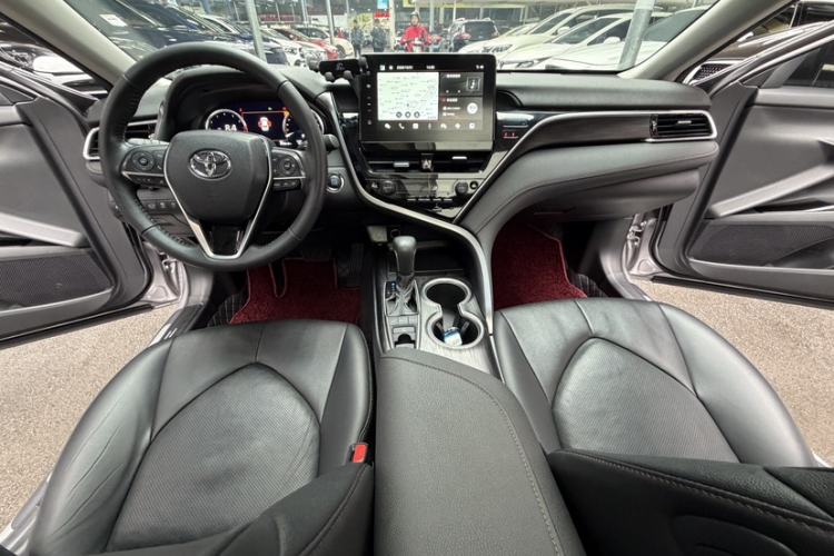 Used Toyota Camry 2023 2.5G Luxury Edition
