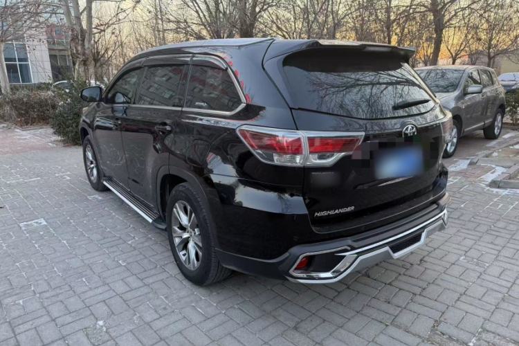 Used Toyota Highlander 2015 2.0T Two-Wheel Drive Elite Edition 7 Seats