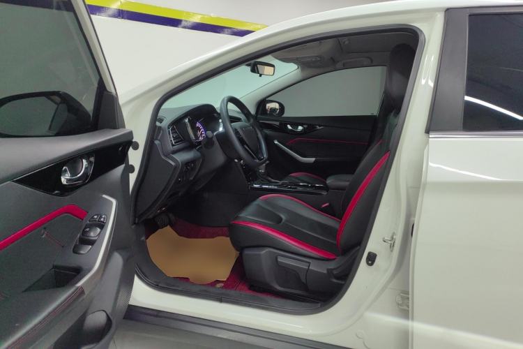 Used Venucia D60 2019 100 000 Honor 1.6L XL CVT Chenku Edition China VI Standard
