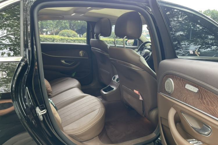 Used Mercedes-Benz E-Class 2023 Updated E 300 L Fashion Edition
