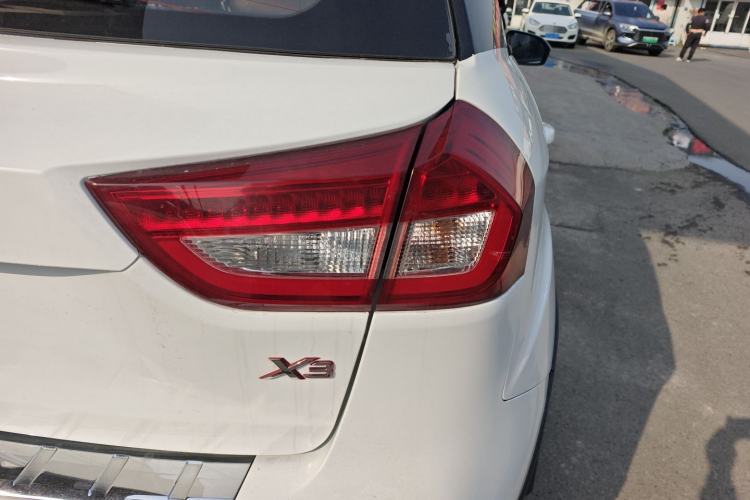 Used Geely Auto Vision X3 2017 1.5L Automatic Luxury Model