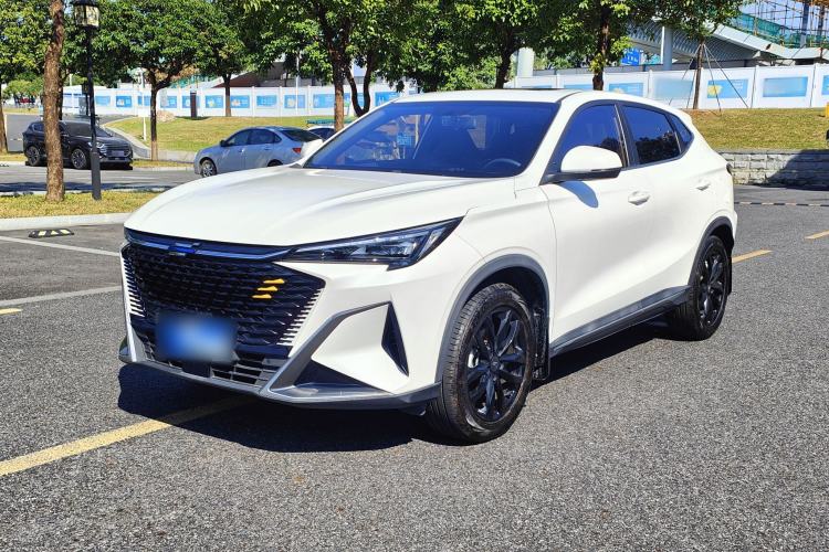 Used Oshan X5 PLUS 2023 1.5T DCT Pioneer Edition
