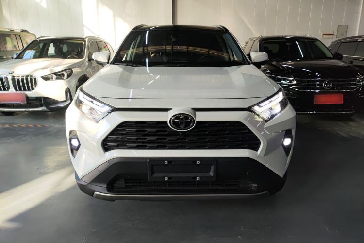 Used Toyota RAV4 2023 2.0L CVT Two-Wheel Drive Fashion Plus Edition
