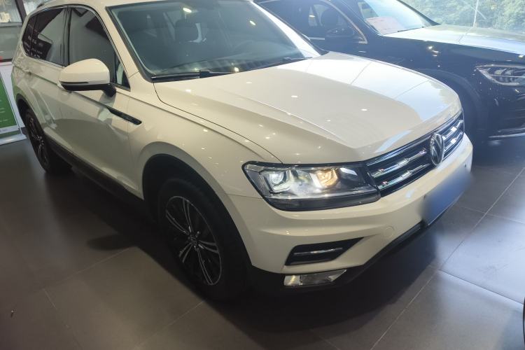 Used Volkswagen Tiguan L 2021 330TSI Automatic Two-Wheel Drive Smart Edition
