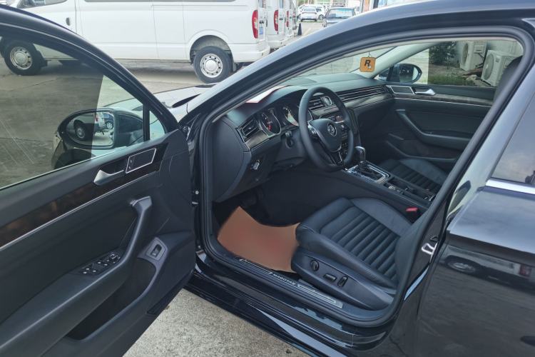 Used Volkswagen Magotan 2019 330TSI DSG Luxury Version China VI Standard
