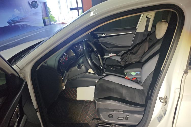 Used Volkswagen Sagitar 2019 280TSI DSG Luxury Version China VI Standard
