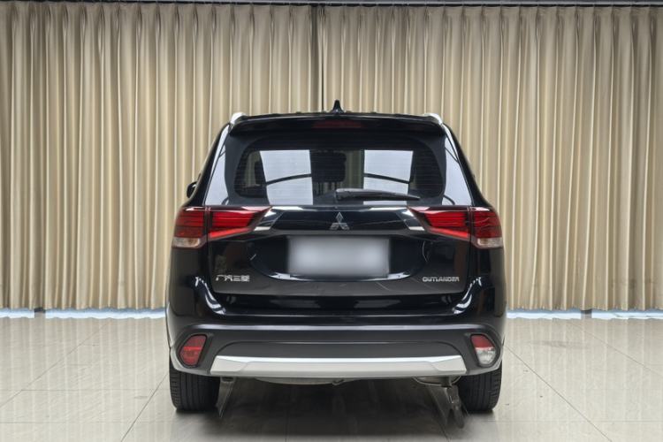 Used Mitsubishi Outlander 2017 2.0L Two-Wheel Drive Glory Edition 5 Seats
