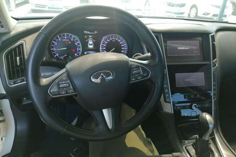 Used Infiniti Q50L 2015 2.0T Enjoyment Edition
