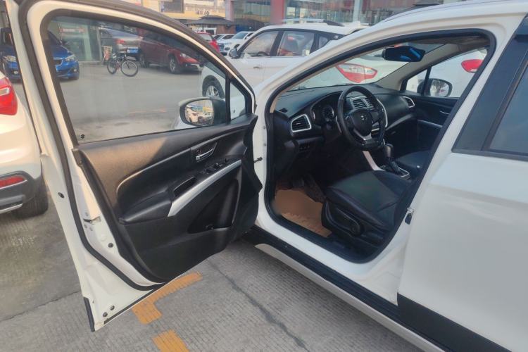 Used Suzuki S-Cross 2014 1.6L CVT Two-Wheel Drive Elite Version