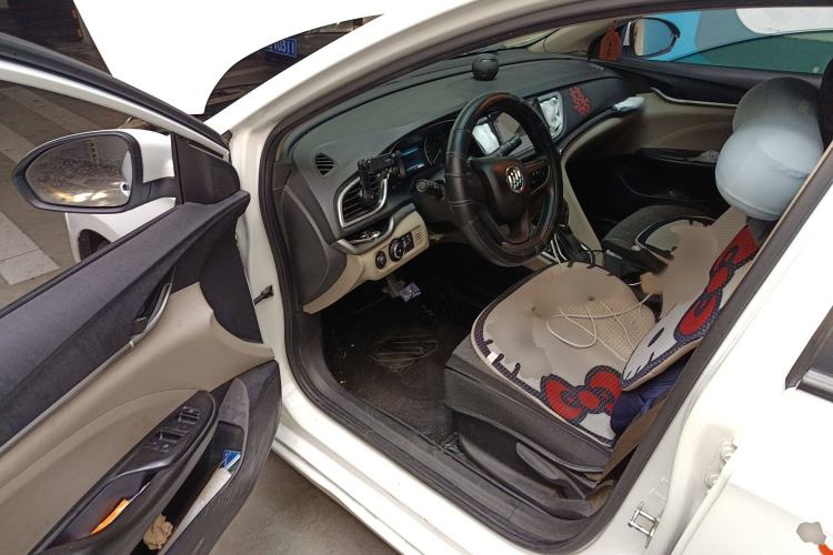 Used Buick GT 2015 15N Automatic Elite Version
