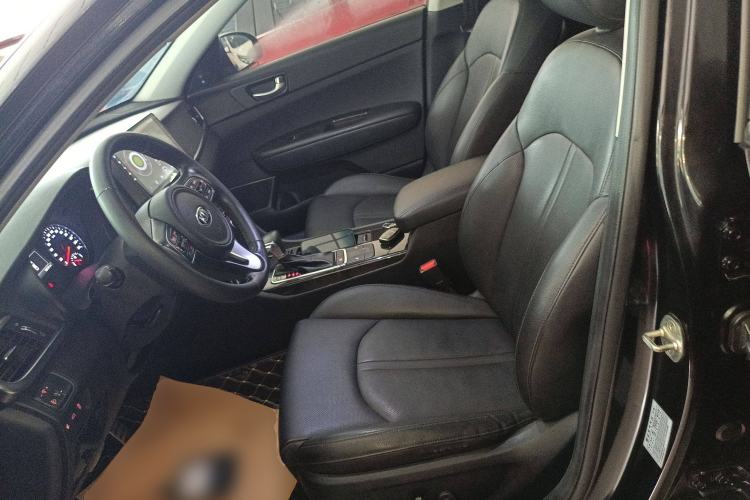 Used Kia K5 2016 2.0L Automatic LUX
