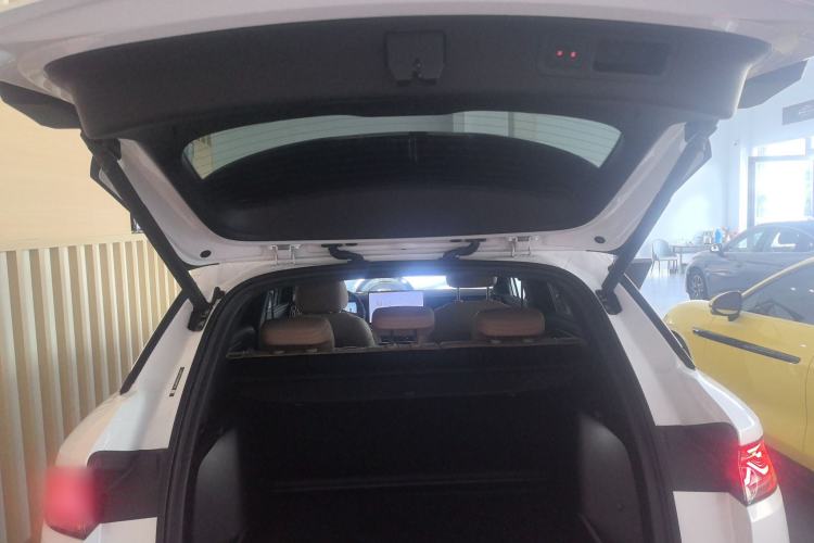 Used BYD Song L DM-i 2025 Intelligent Driving Version 160 km Beyond-Range Type
