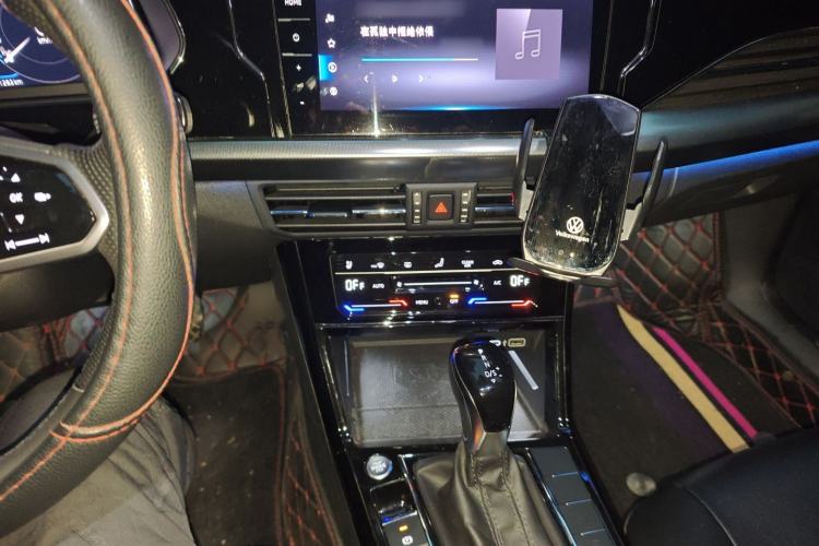 Used Volkswagen Passat 2022 330TSI Starry Luxury Edition