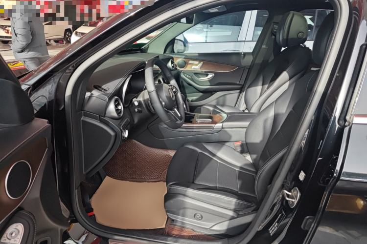 Used Mercedes-Benz GLC 2022 Second Facelift GLC 260 L 4MATIC Luxury Edition
