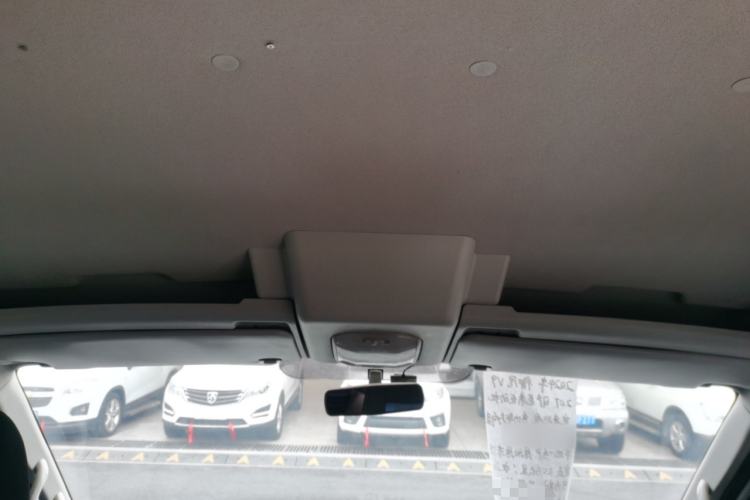 Used Dongfeng Yufeng Yufeng 2023 V9+ 2.0T Manual Front-Drive Multi-Function Short-Chassis Mid-Height 5/6-Seater