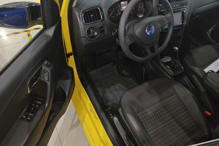 Used Volkswagen Polo 2014 1.6L Automatic Comfort Edition