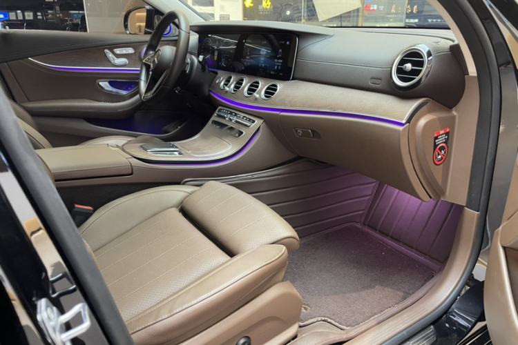 Used Mercedes-Benz E-Class 2023 Facelift E 260 L
