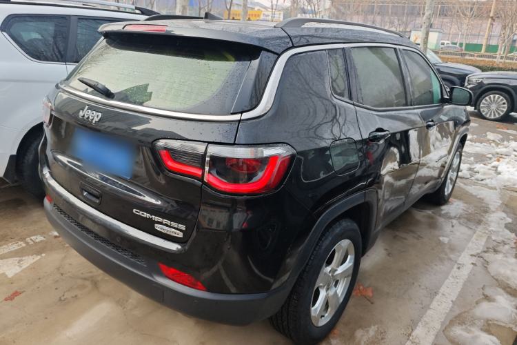 Used  Compass 2019 220T Automatic Family Edition
