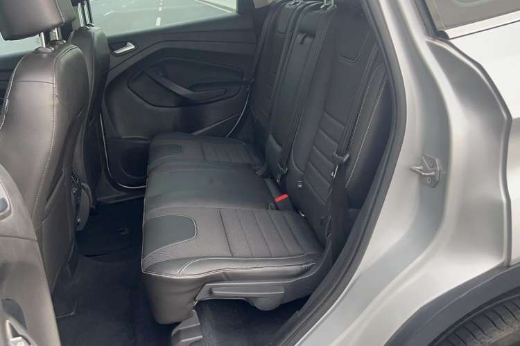 Used Ford Kuga 2013 1.6L GTDi Two-Wheel-Drive Trend Model
