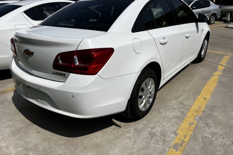 Used Chevrolet Cruze 2015 1.5L Classic SL MT
