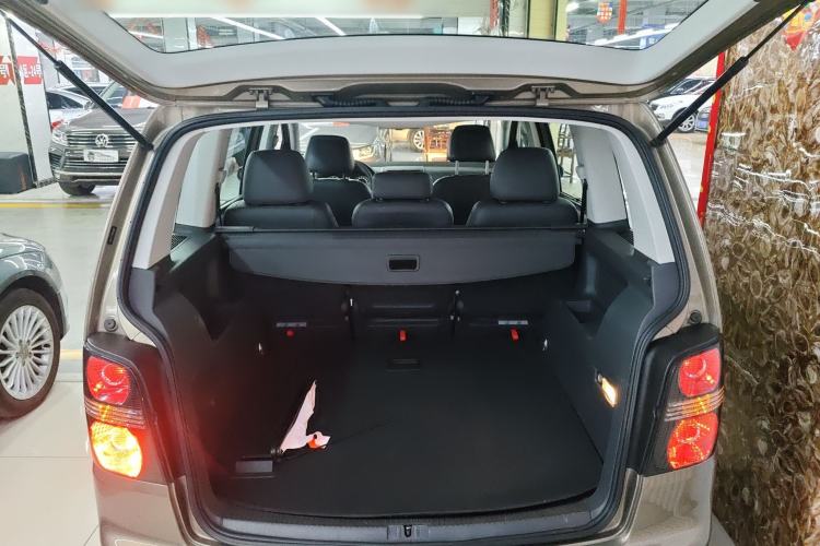 Used Volkswagen Touran 2015 1.4T DSG Comfort Edition 5 Seats
