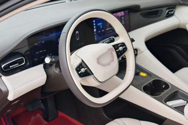 Used Roewe D7 2023 DMH 125km Excellence Edition