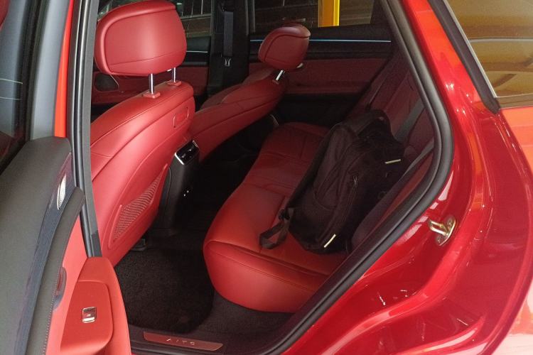 Used Hima AITO M5 2025 Extended-Range Ultra All-Wheel-Drive Version
