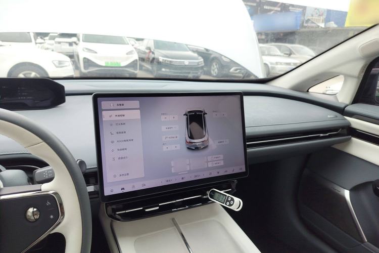 Used  GT 2023 560 Rear-Drive Tech Edition
