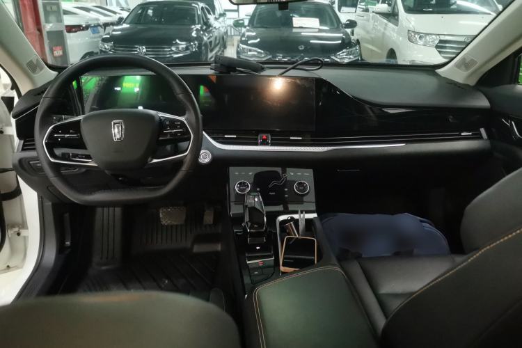 Used Bestune B70 2023 Third Generation 1.5T Automatic Enjoyment Version 70th Anniversary Edition
