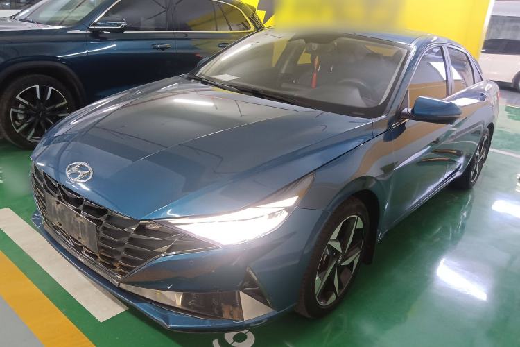 Used Hyundai Elantra 2021 1.5L CVT LUX Prestige Edition
