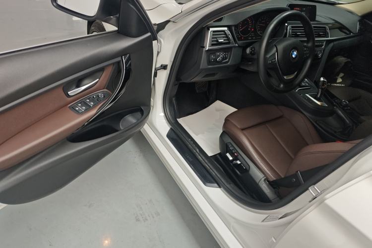 Used BMW 3 Series 2018 320Li Fashion Model
