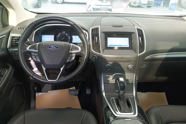 Used Ford Edge 2017 EcoBoost 245 Two-Wheel-Drive Sporty 7-Seater