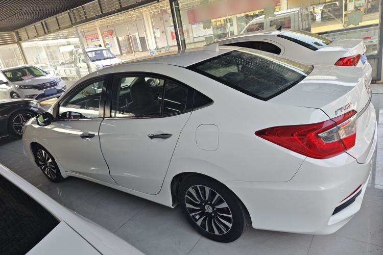 Used Honda Crider 2015 1.8L Automatic Luxury Edition
