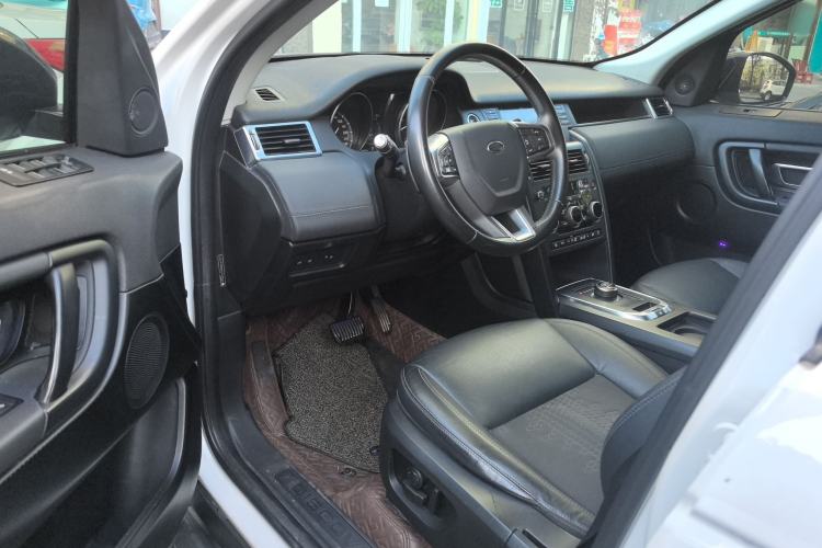 Used Land Rover Discovery Sport 2019 240 PS PURE Edition China V Standard
