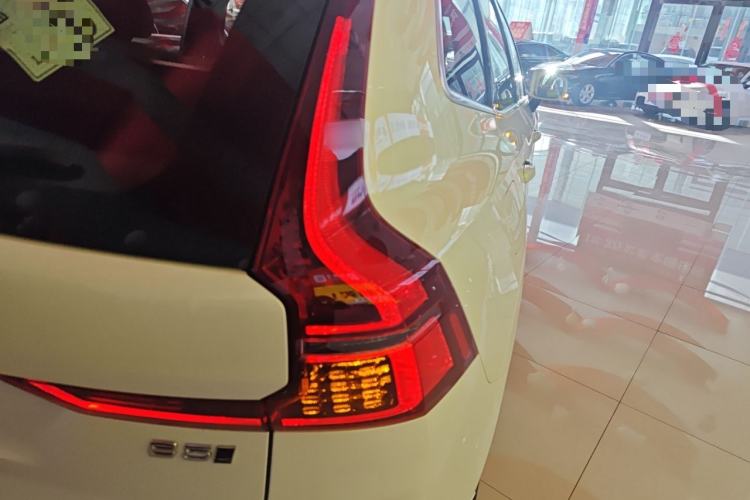 Used Volvo XC60 2026 B5 4x4 Smart Luxury Edition