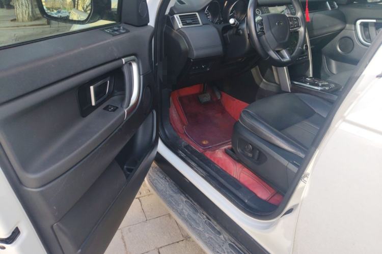 Used Land Rover Discovery Sport 2019 240 PS SE Version China VI Standard
