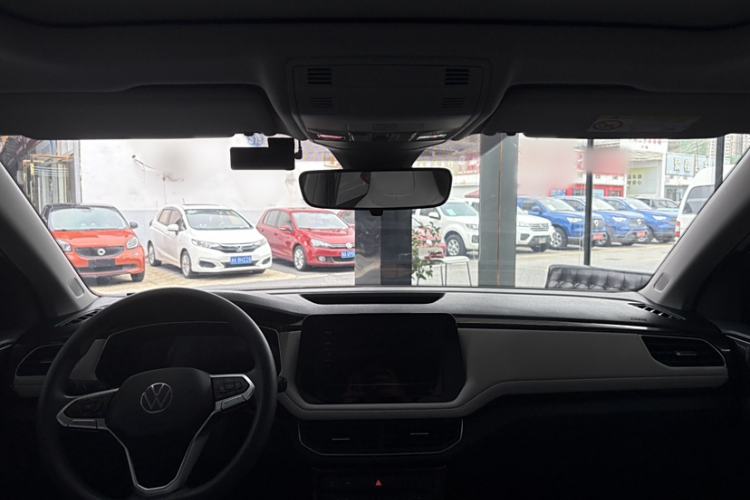 Used Volkswagen Tharu 2025 New Sharp 1.5L Ambitious Edition
