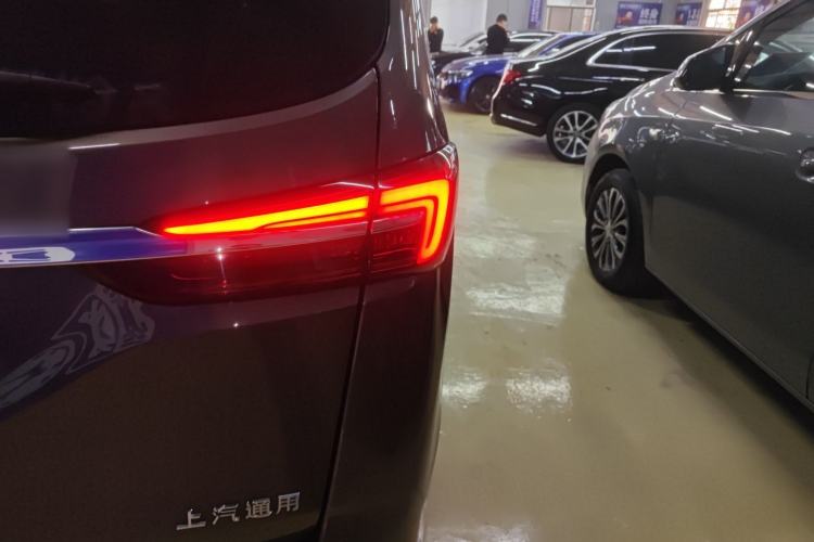 Used Buick GL8 2021 Land Cruiser Executive Class 652T Comfort Model