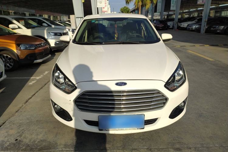 Used Ford Escort 2015 1.5L Manual Comfort Model
